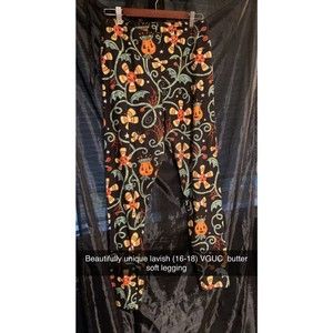 Beautifully unique Johanna Parker halloween leggings